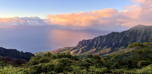 Kalalau Valley Lookout